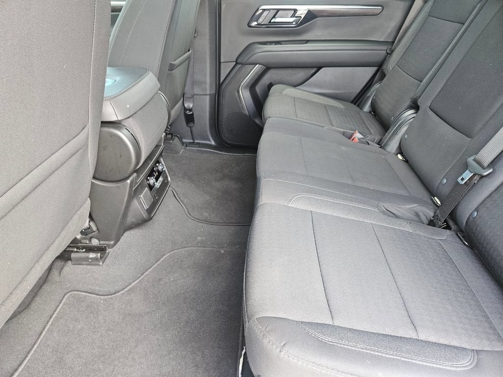 2025 Chevrolet Tahoe LS