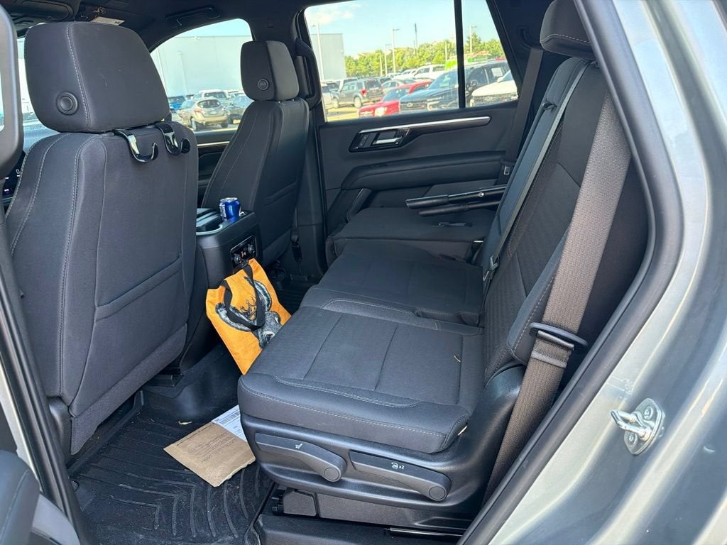 2025 Chevrolet Tahoe LS