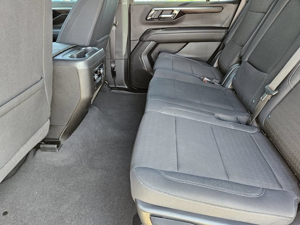 2025 Chevrolet Tahoe LS