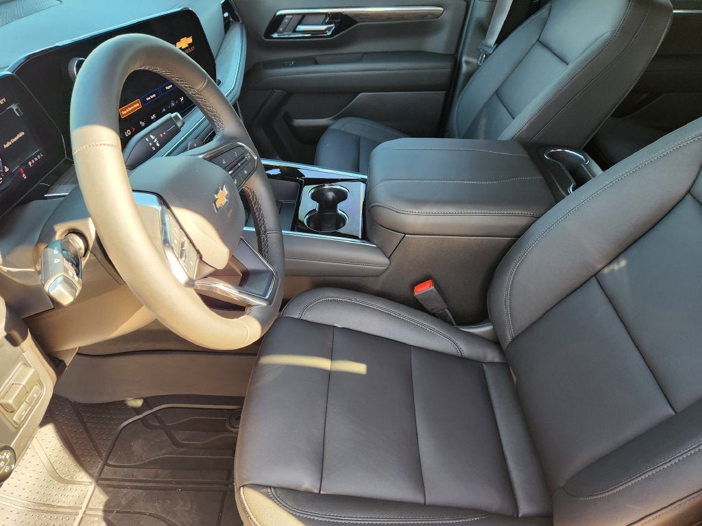 2027 Chevrolet Tahoe LT - Photo 9