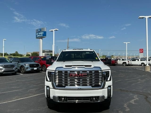 2025 GMC Sierra 2500 HD Denali
