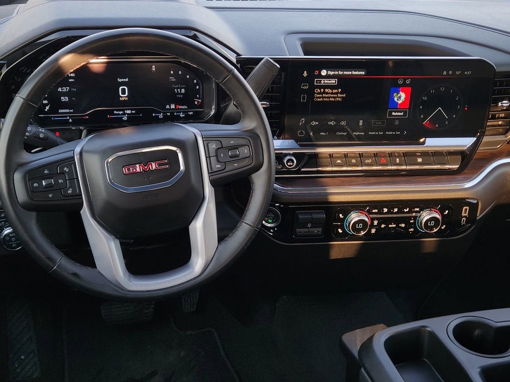 2025 GMC Sierra 1500 SLT