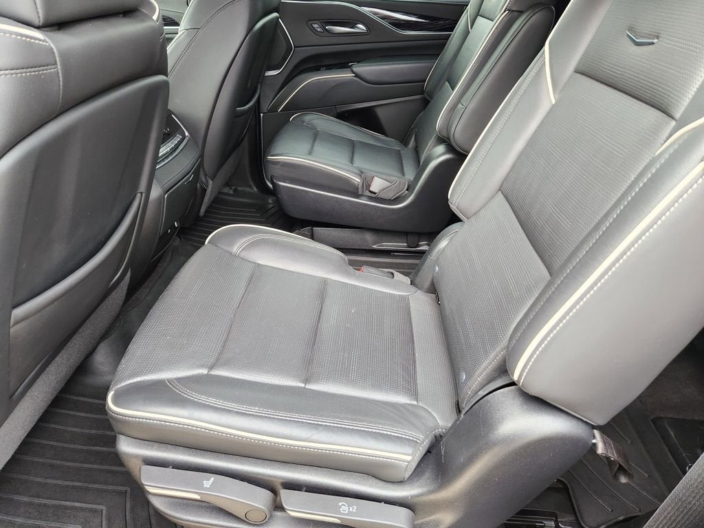 2022 Cadillac Escalade Sport