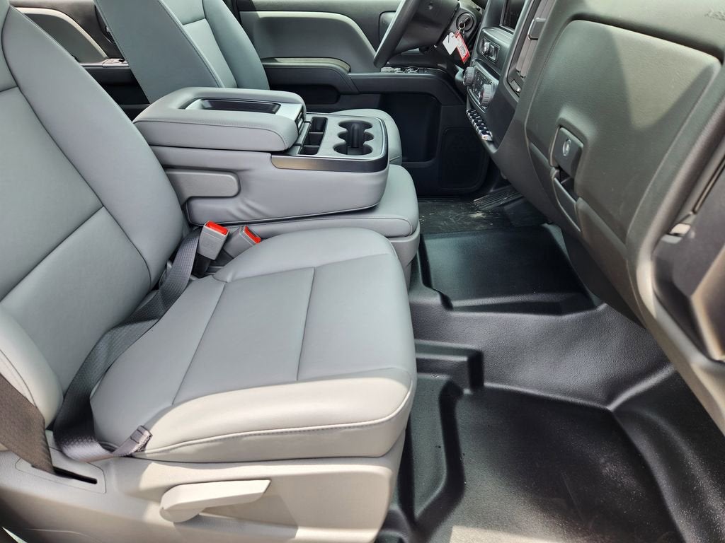 2024 Chevrolet Silverado 5500 HD Work Truck