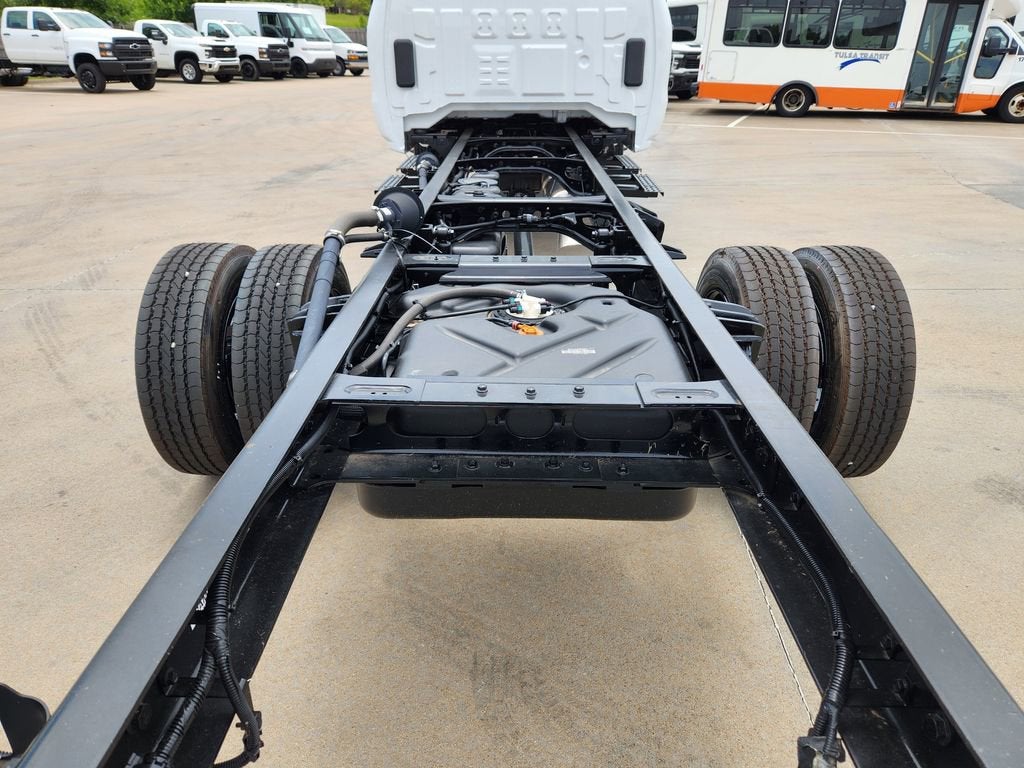 2024 Chevrolet Silverado 5500 HD Work Truck