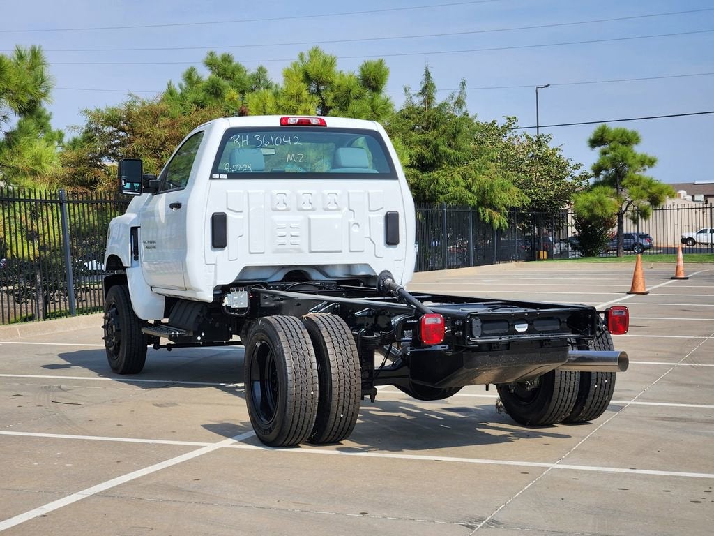 2024 Chevrolet Silverado 4500 HD LT