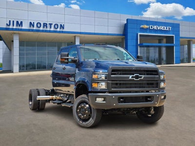 2023 Chevrolet Silverado 6500 HD Work Truck