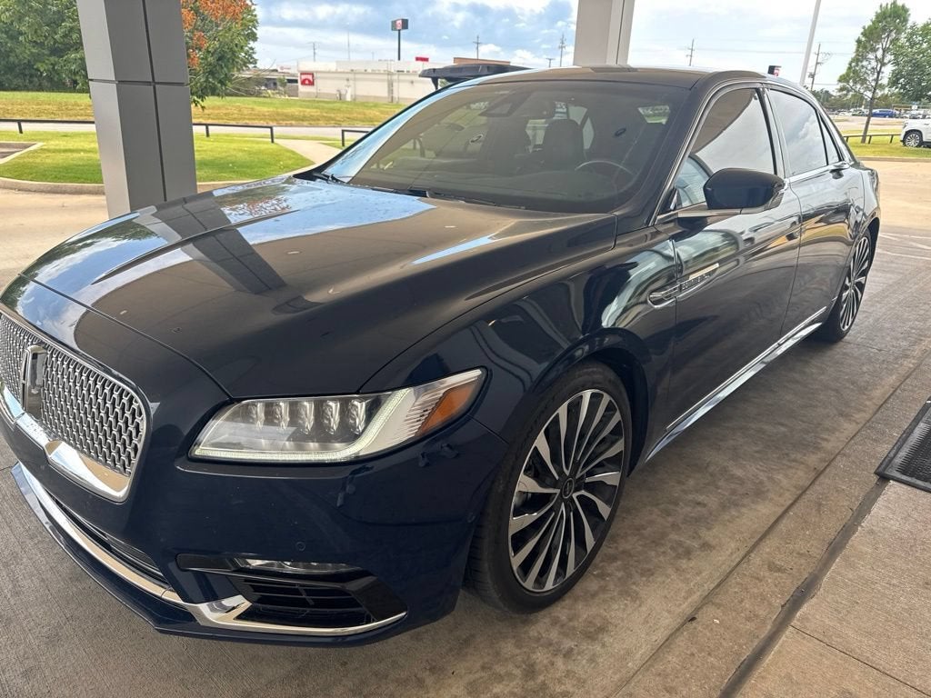 2017 Lincoln Continental Black Label