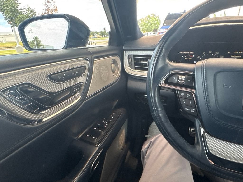 2017 Lincoln Continental Black Label