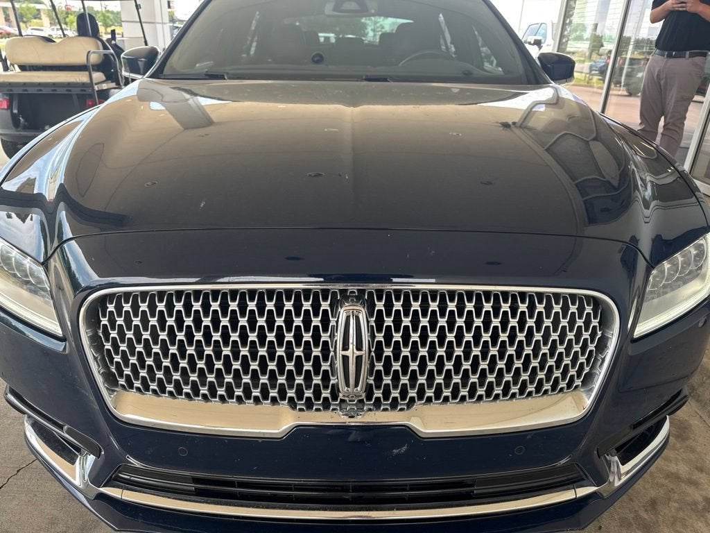 2017 Lincoln Continental Black Label