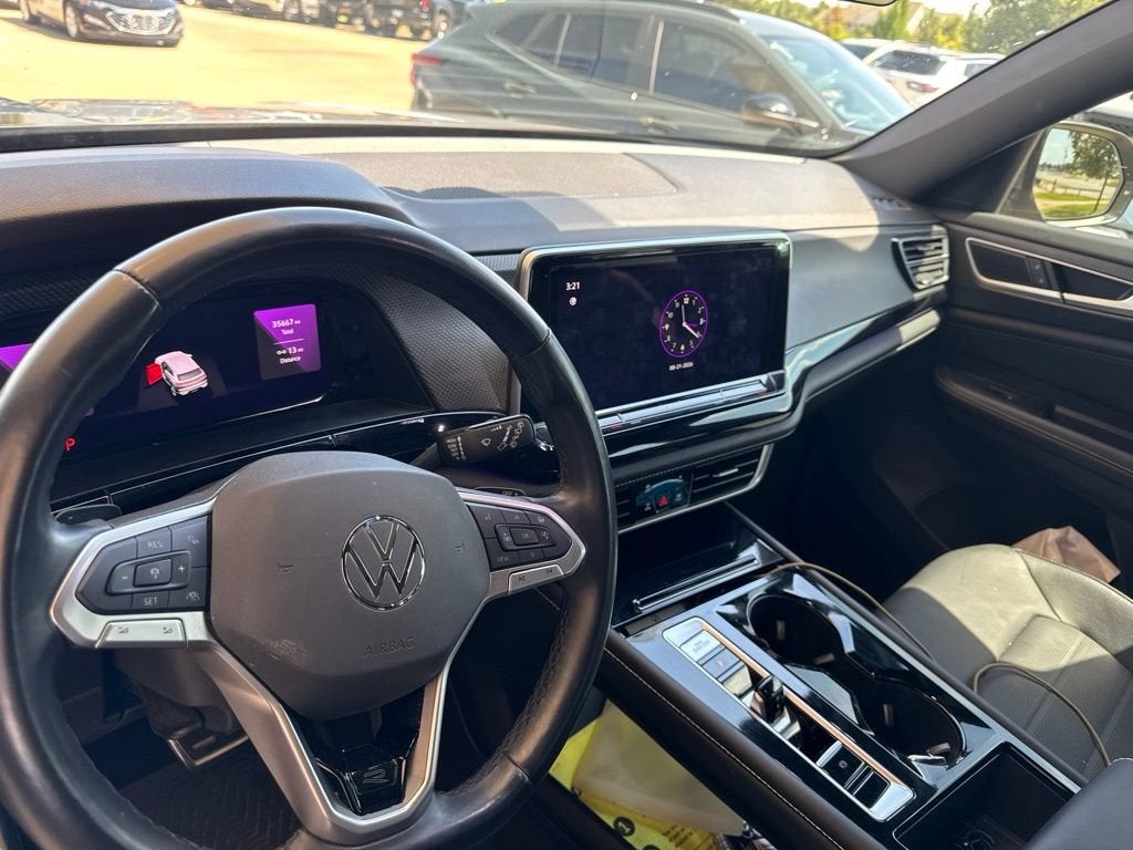 2024 Volkswagen Atlas Cross Sport 2.0T SEL R-Line