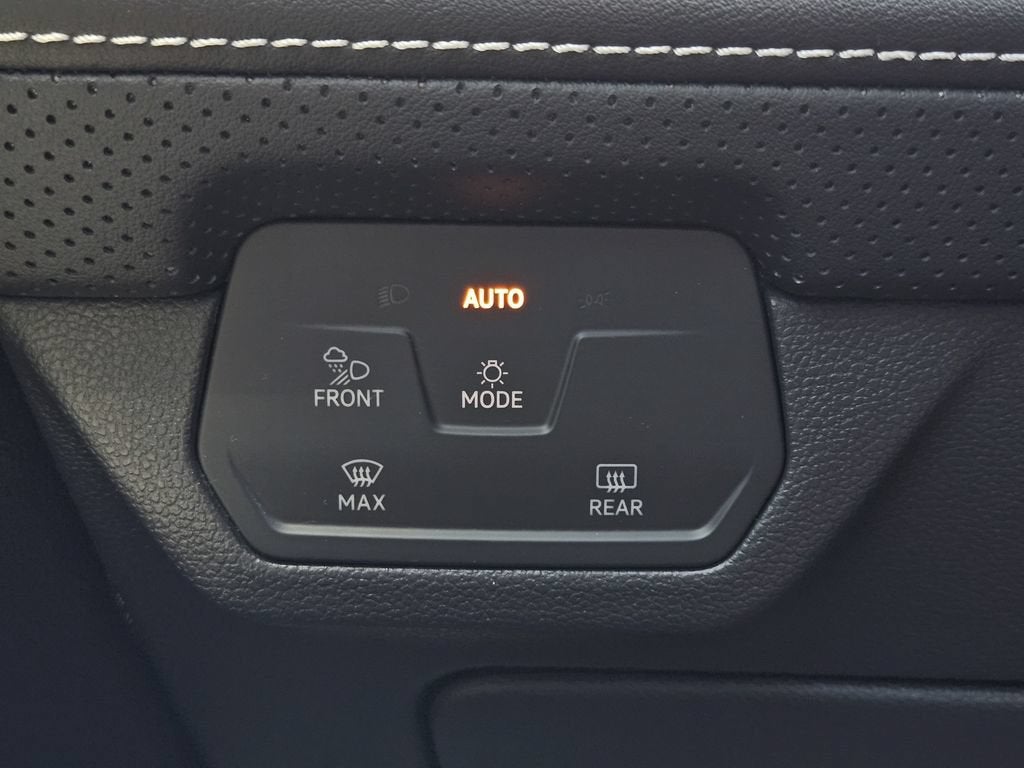 2024 Volkswagen Atlas Cross Sport 2.0T SEL R-Line