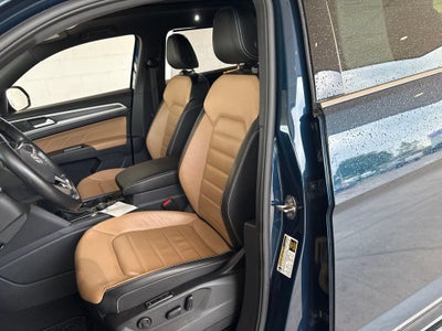 2023 Volkswagen Atlas Cross Sport 3.6L V6 SEL Premium R-Line