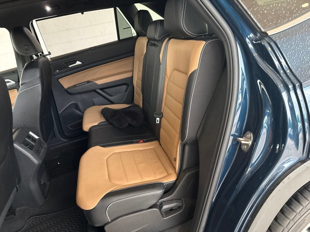 2023 Volkswagen Atlas Cross Sport 3.6L V6 SEL Premium R-Line