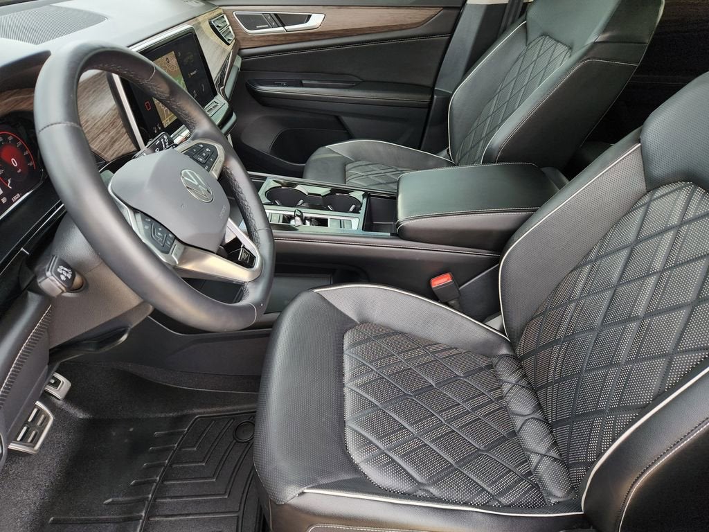 2024 Volkswagen Atlas 2.0T SEL Premium R-Line