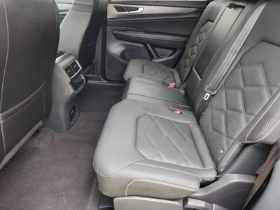 2025 Volkswagen Atlas Cross Sport 2.0T SE w/Technology