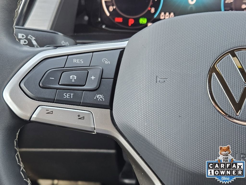 2024 Volkswagen Atlas Cross Sport 2.0T SE w/Technology