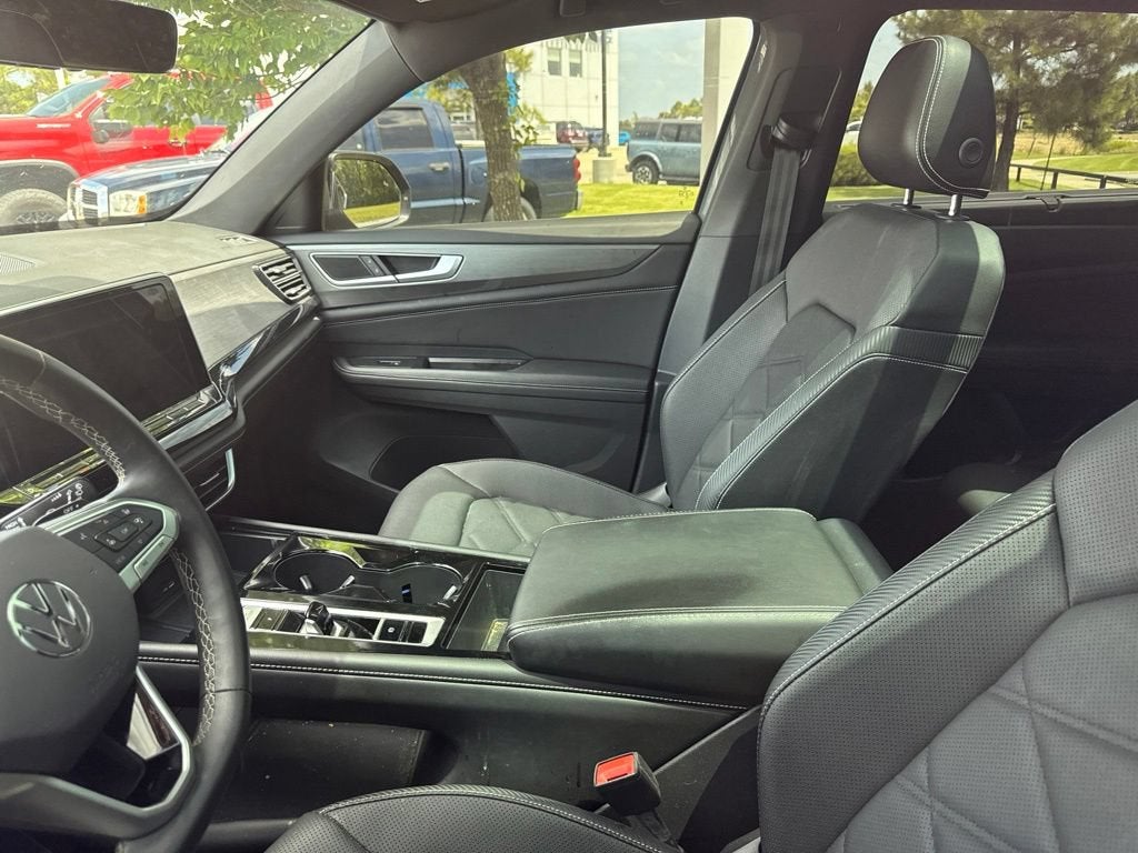 2024 Volkswagen Atlas Cross Sport 2.0T SE w/Technology