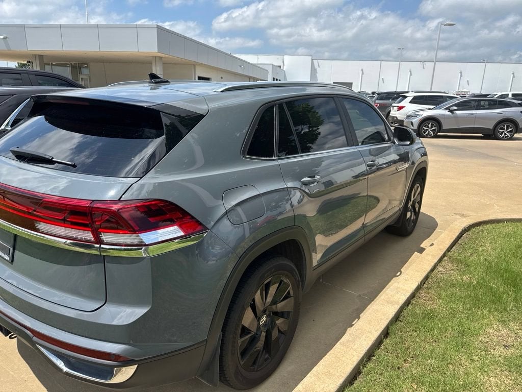 2024 Volkswagen Atlas Cross Sport 2.0T SE w/Technology