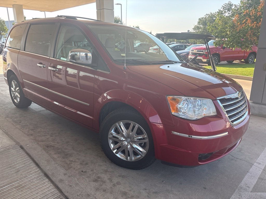 2010 Chrysler Town & Country Limited