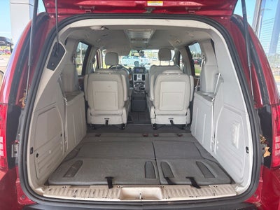 2010 Chrysler Town & Country Limited