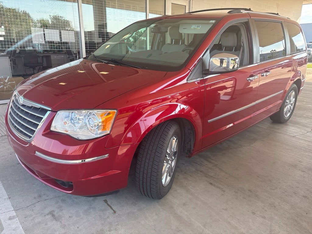 2010 Chrysler Town & Country Limited