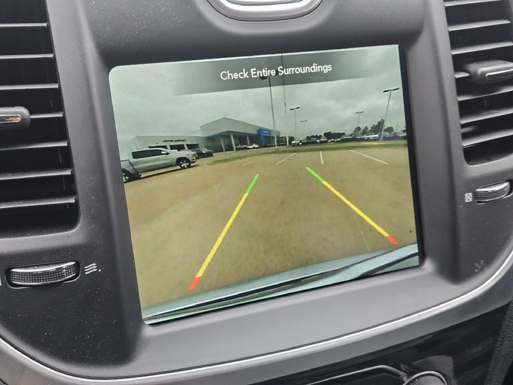 2020 Chrysler 300 Touring