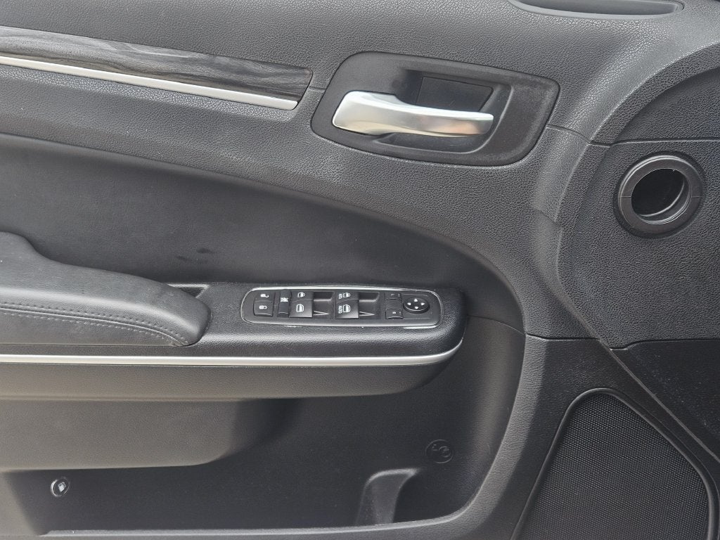 2020 Chrysler 300 Touring