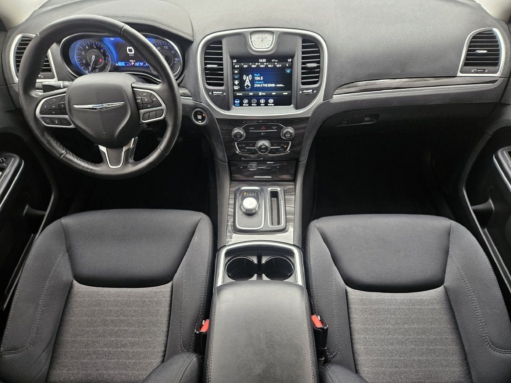 2020 Chrysler 300 Touring