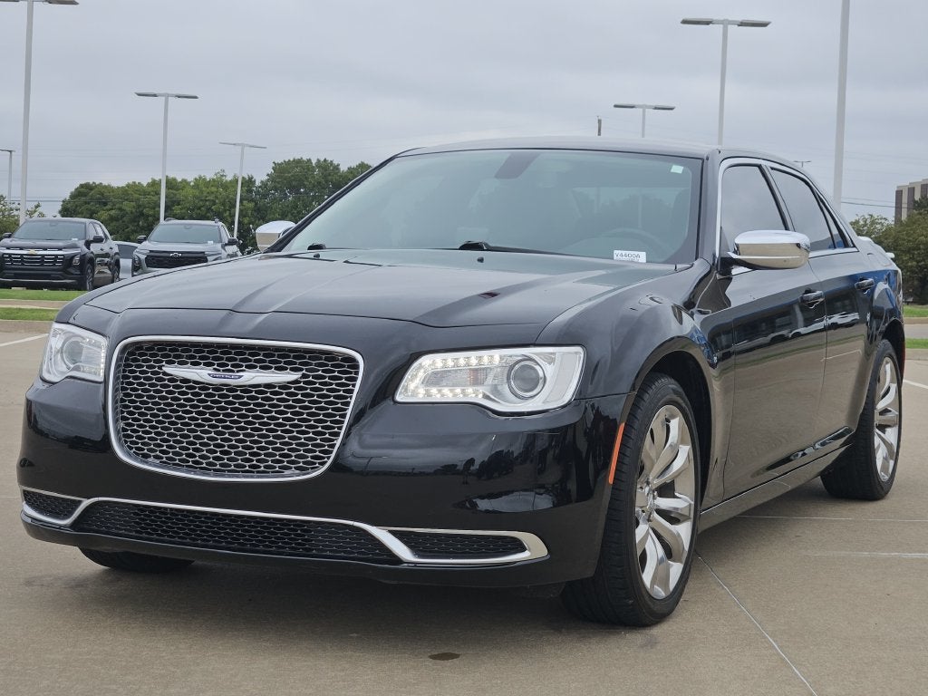 2020 Chrysler 300 Touring