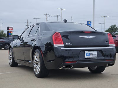 2020 Chrysler 300 Touring