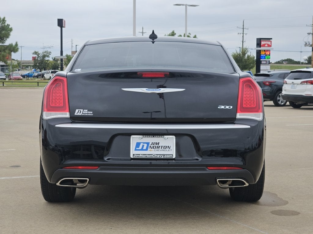 2020 Chrysler 300 Touring
