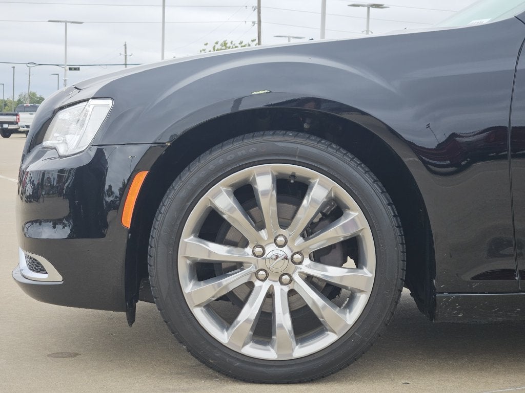 2020 Chrysler 300 Touring