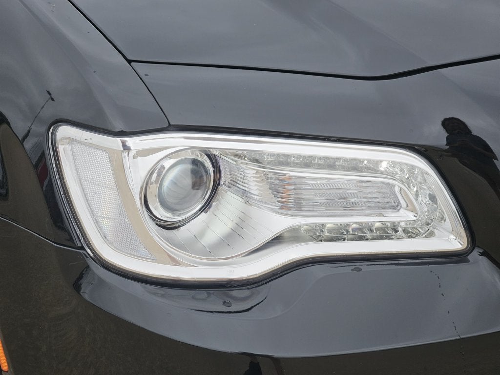 2020 Chrysler 300 Touring