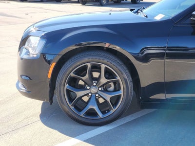 2022 Chrysler 300 Touring