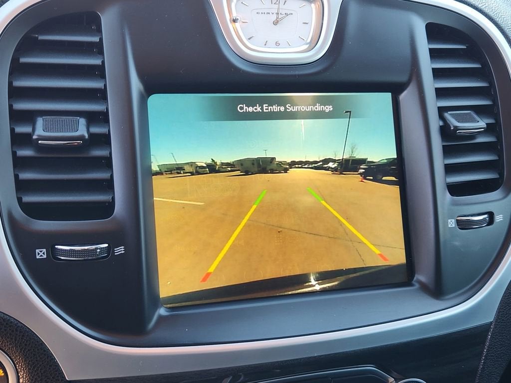 2022 Chrysler 300 Touring