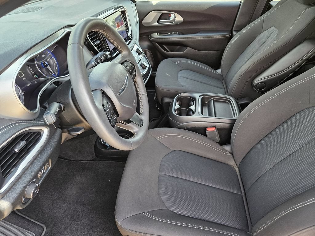 2024 Chrysler Pacifica Touring