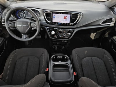 2024 Chrysler Pacifica Touring