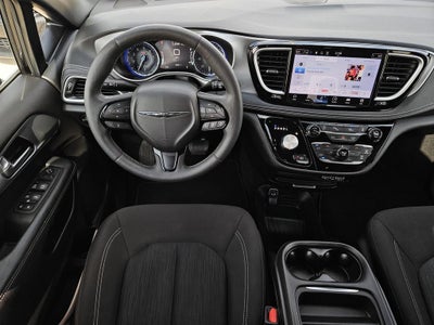 2024 Chrysler Pacifica Touring