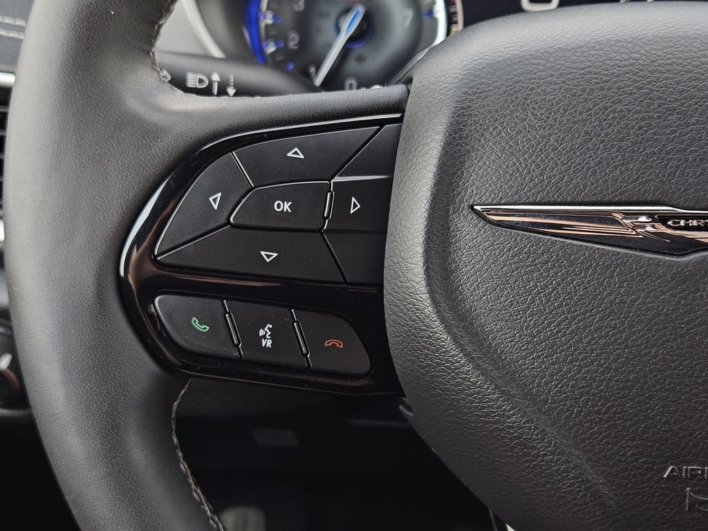 2024 Chrysler Pacifica Touring