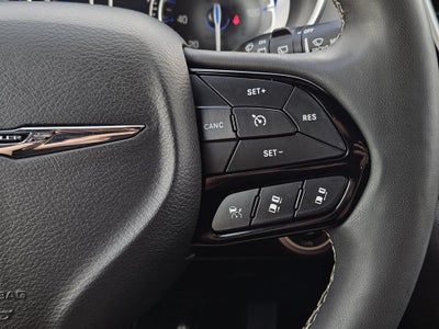 2024 Chrysler Pacifica Touring