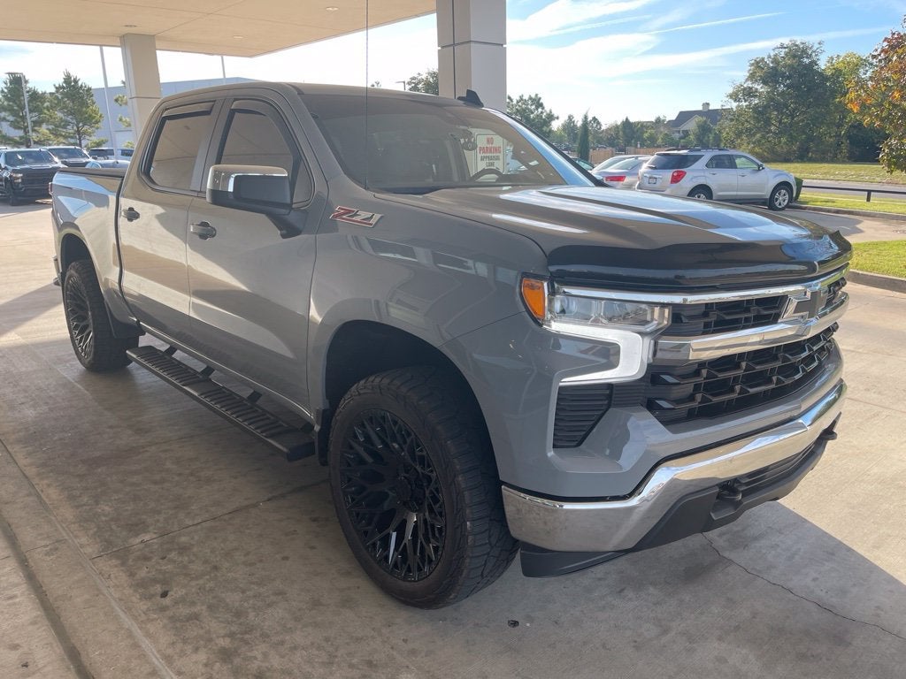 2024 Chevrolet Silverado 1500 LT