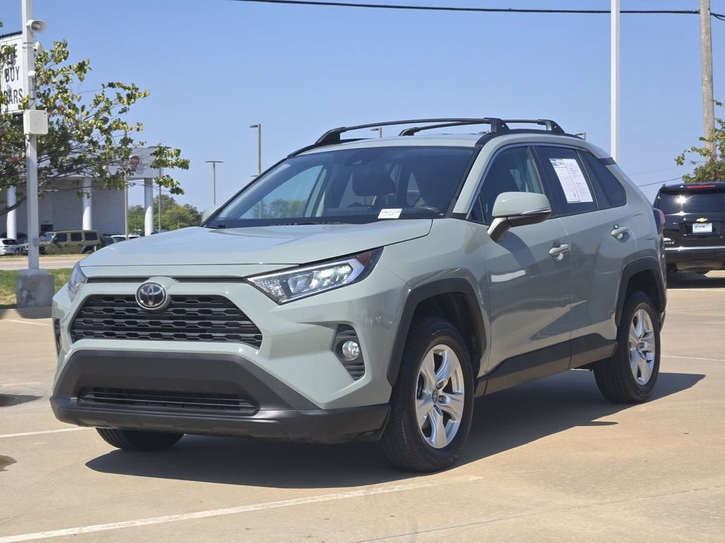 2020 Toyota RAV4 XLE