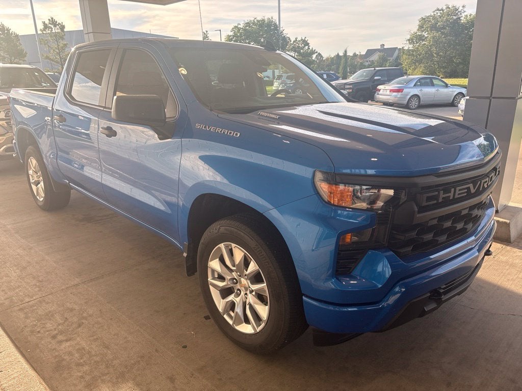 2025 Chevrolet Silverado 1500 Custom