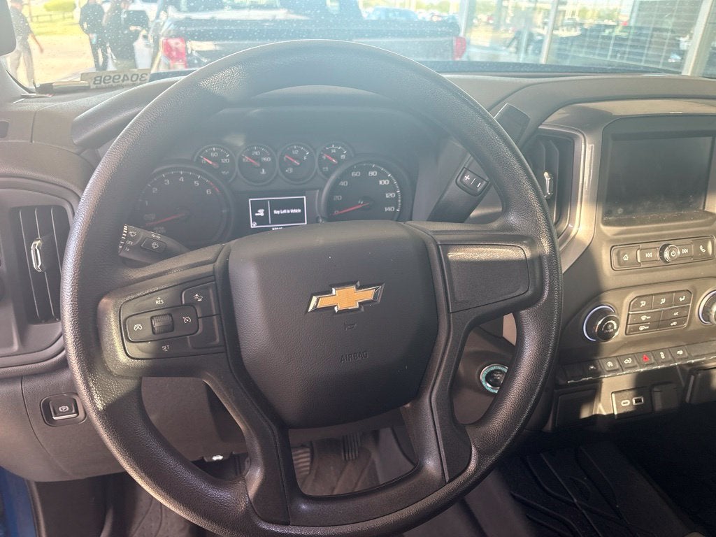 2025 Chevrolet Silverado 1500 Custom