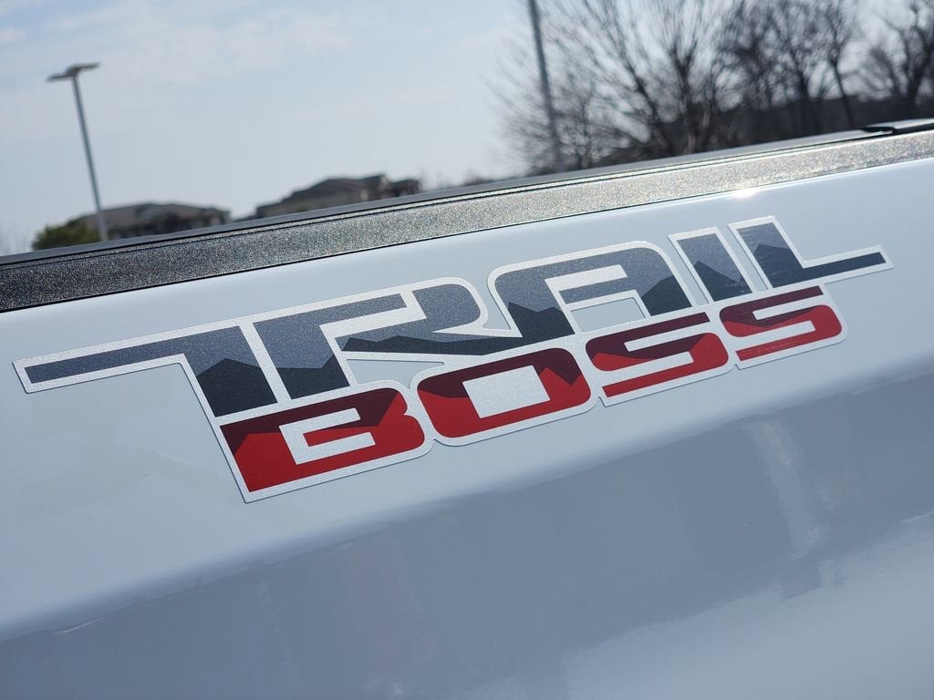 2025 Chevrolet Silverado 1500 LT Trail Boss