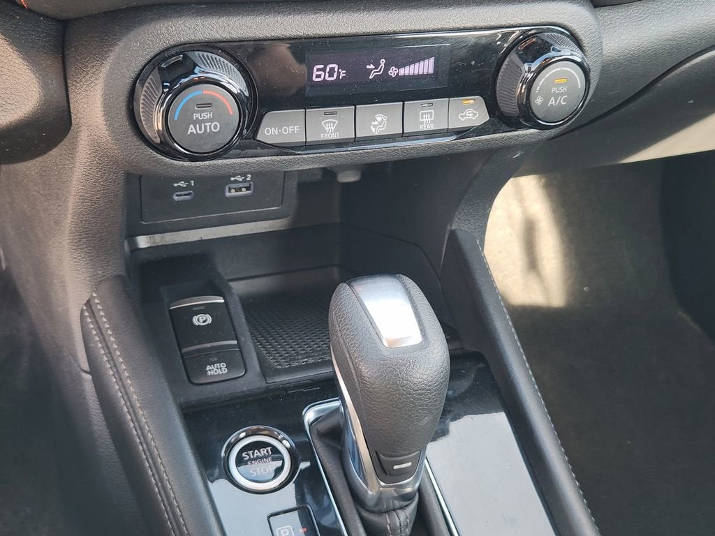 2024 Nissan Kicks SR