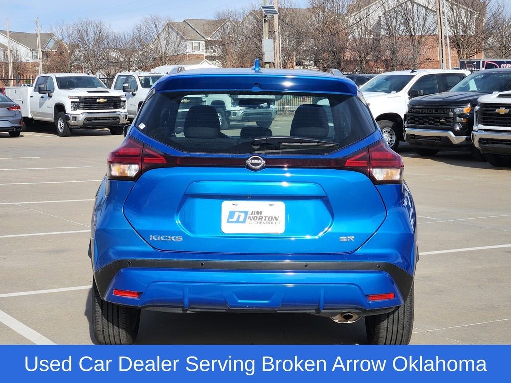 2024 Nissan Kicks SR