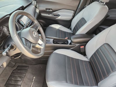 2023 Nissan Kicks SR
