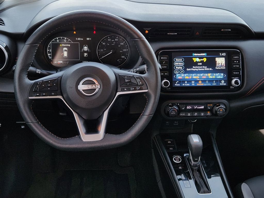 2023 Nissan Kicks SR